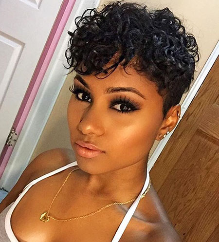Short Curly Hairstyles Black Women - 21