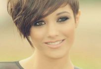 28 Chic & Cute Short Hairstyle Ideas for Thick Haired Women