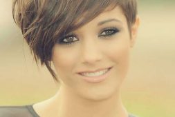 28-chic-cute-short-hairstyle-ideas-for-thick-haired-women