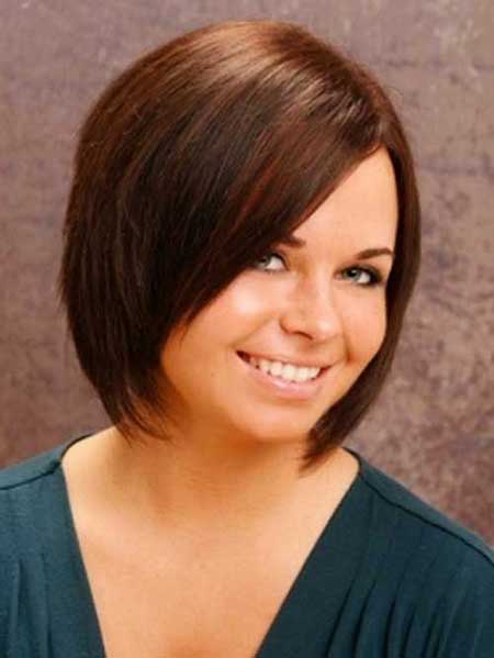 Short Haircuts for Round Faces - 15