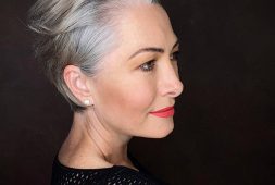 20-the-best-short-haircuts-for-women-over-50-of-new-year